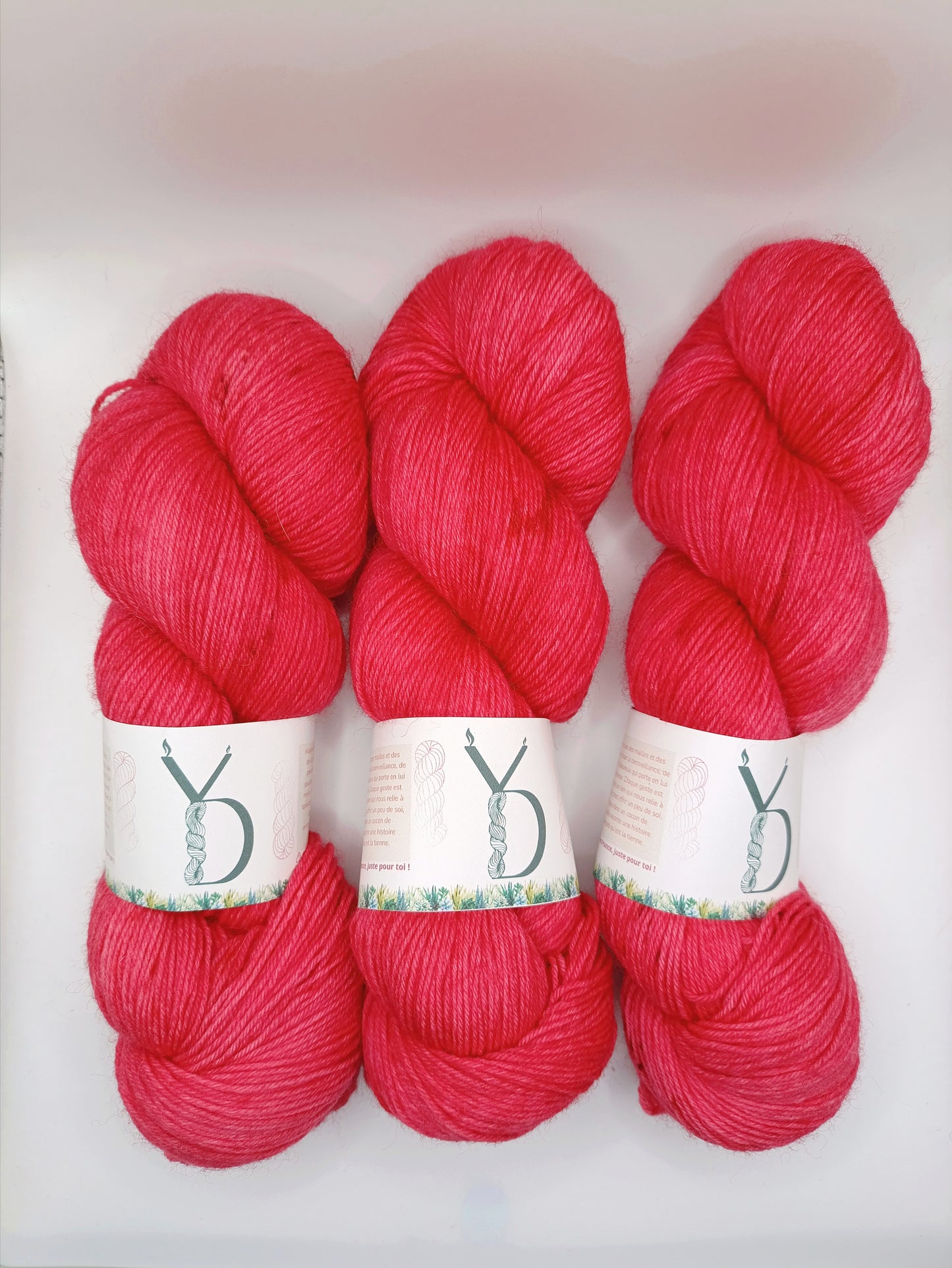 Pulsion - Écheveaux de laine teints à la main.