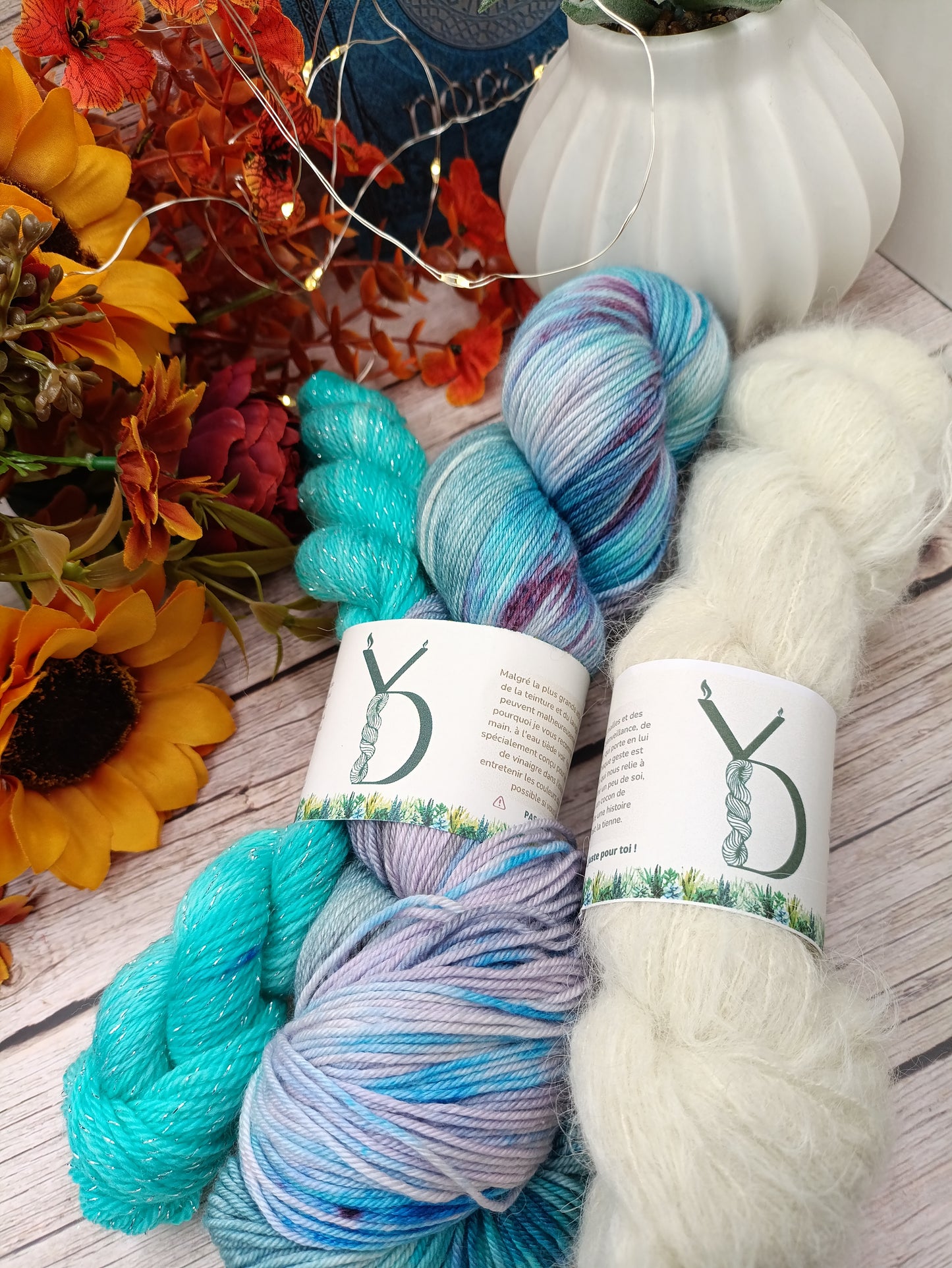 Petit Châle - Grand: Bleu Foncé/Petit: Bleu Clair/Suri Blanche - Octobre rose - 170g - Méri’Soie / Suri’Soie