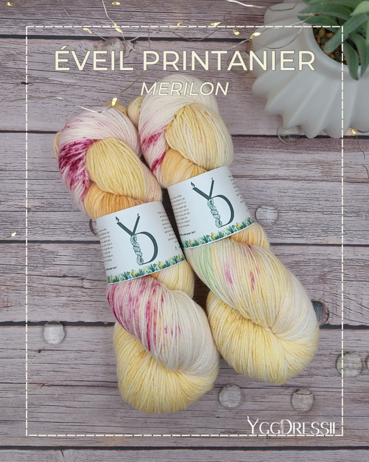 Éveil printanier - 100g - Fingering - Mérilon - Écheveaux de laine teints à la main.