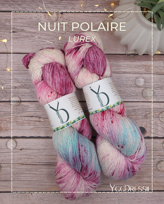 Nuit polaire - 100g - Fingering - Lurex - Écheveaux de laine teints à la main.
