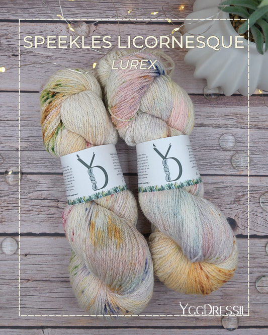 Speekles licornesque - 100g - Fingering - Lurex - Écheveaux de laine teints à la main.