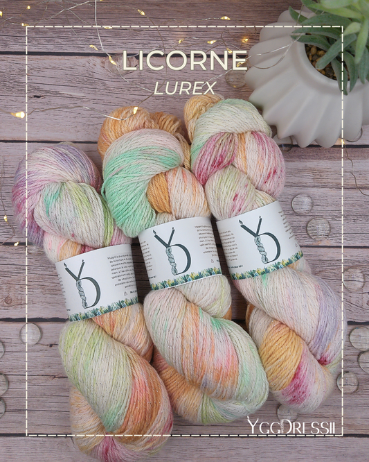 Licorne - 100g - Fingering - Lurex - Écheveaux de laine teints à la main.