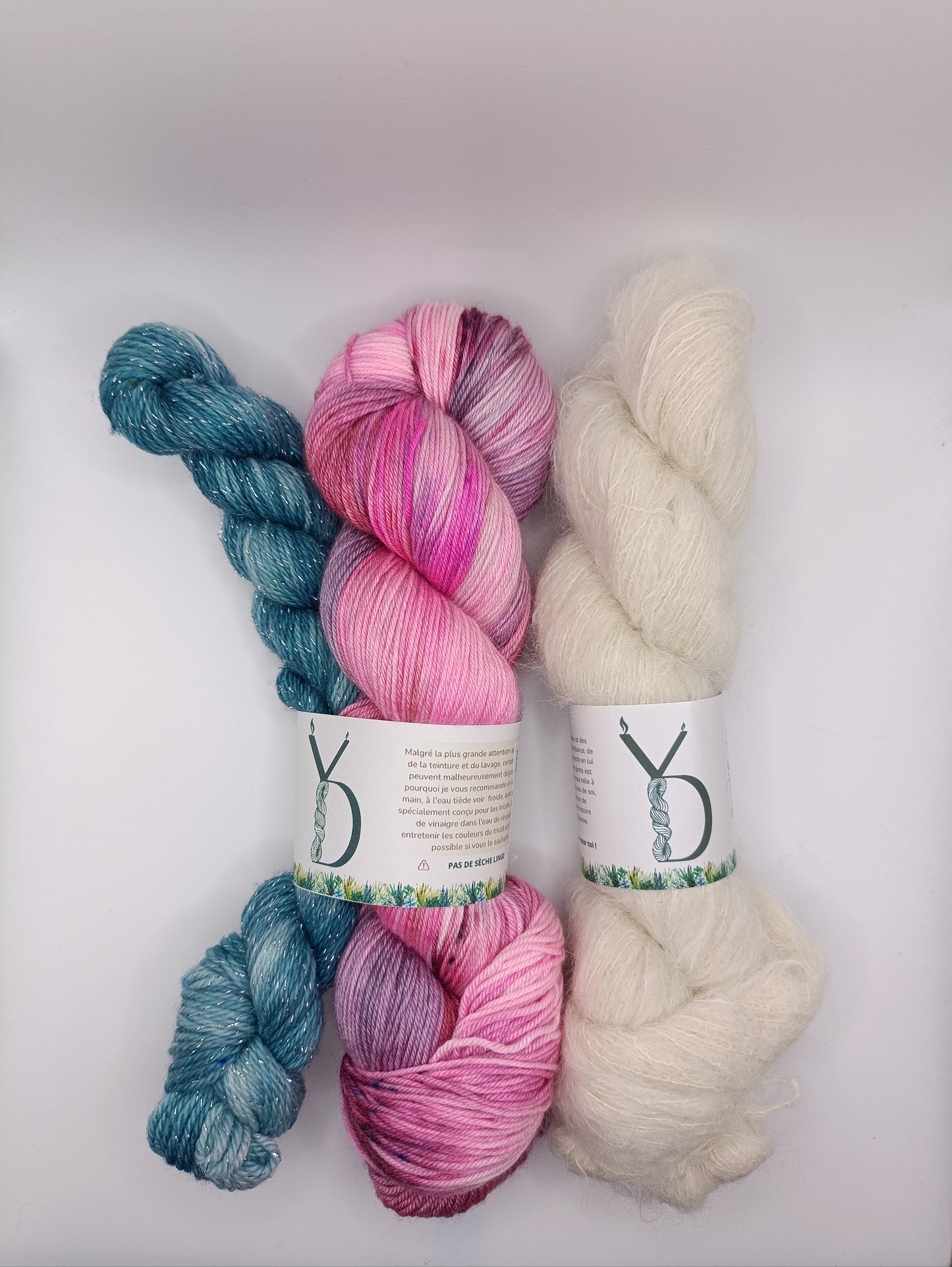 Petit Châle - Grand: Rose/Petit: Bleu/Suri Blanche - Octobre rose - 170g - Méri’Soie / Suri’Soie