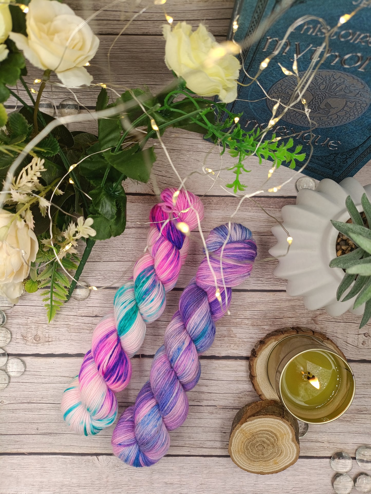 Mermaid Glow - Kit - Mérilon - Fingering - Écheveaux de laine teints à la main.