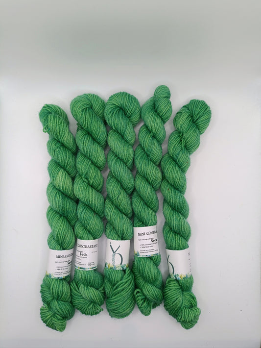 Mini contrastant 20G - Base: Sock - Écheveaux de laine teints à la main.