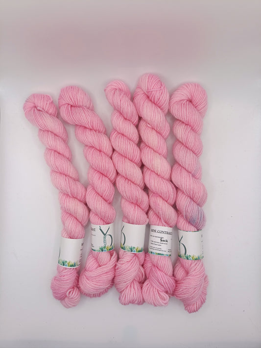 Mini contrastant 20G - Base: Sock - Écheveaux de laine teints à la main.