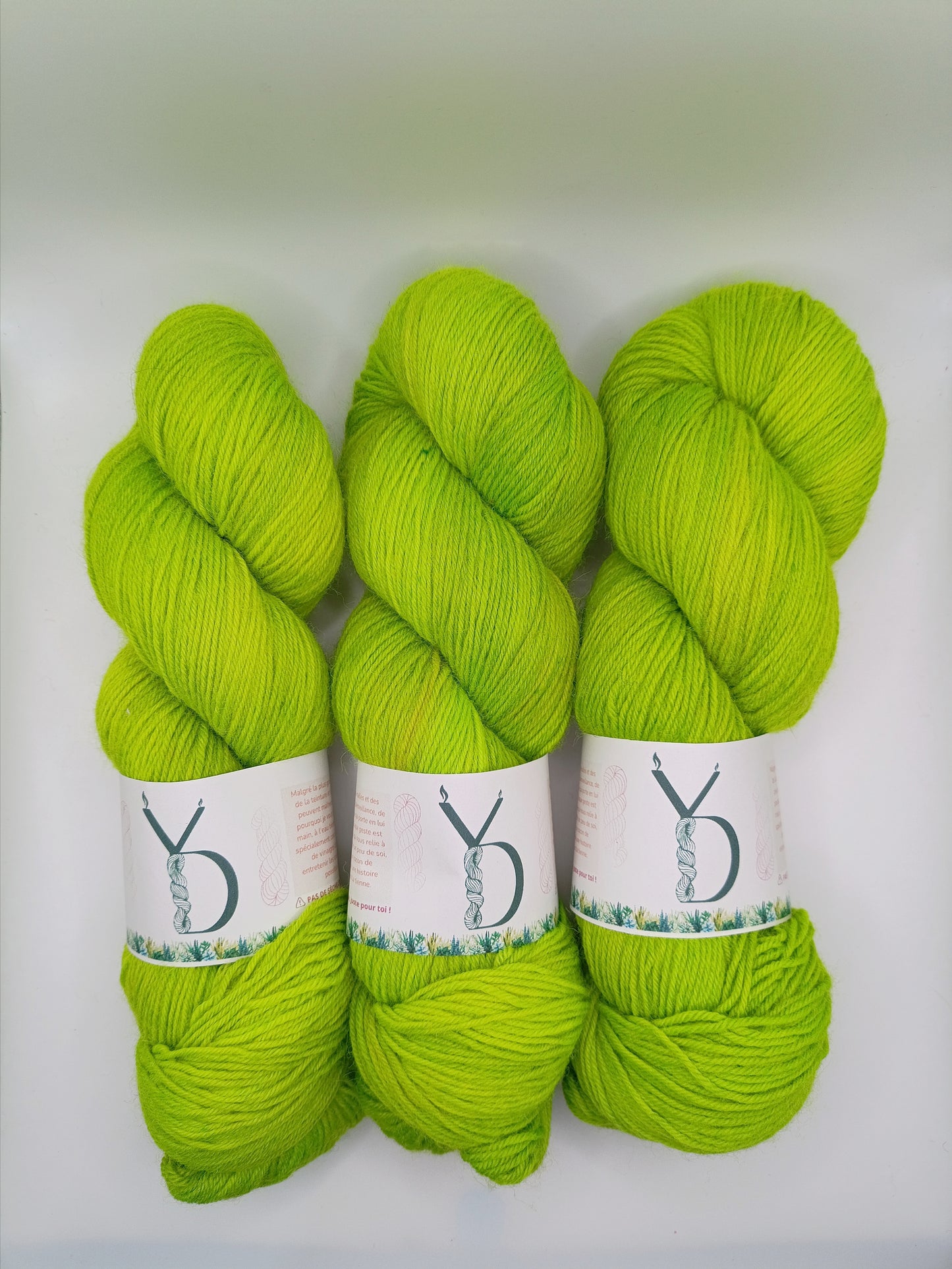 Citron vert - Écheveaux de laine teints à la main.