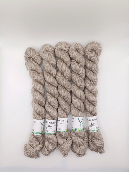 Mini contrastant 20G - Base: Sock - Écheveaux de laine teints à la main.